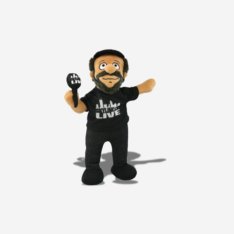 Adam mit angehobenen Armen